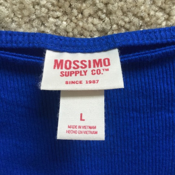 Massimo crop top!💙 - Picture 2 of 3